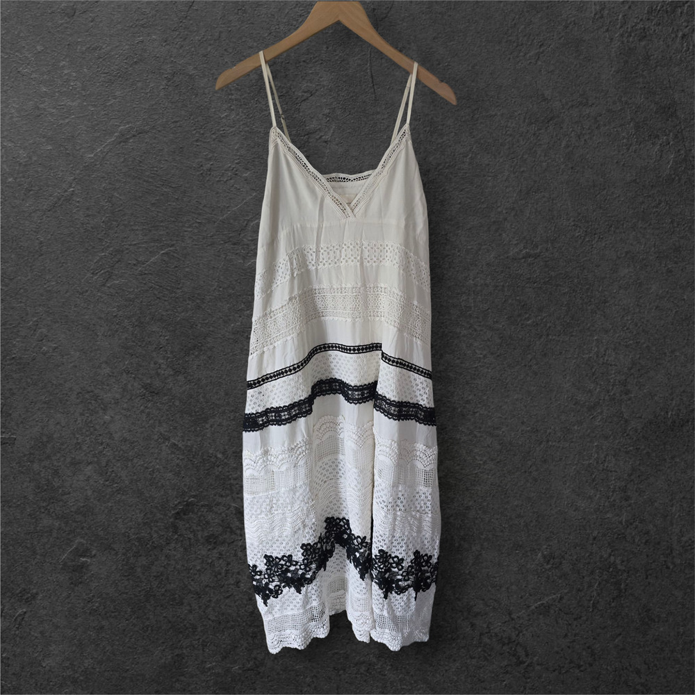 EUC Anthropologie Cotton V-Neck Lace Midi Dress - 1X - Picture 5 of 5